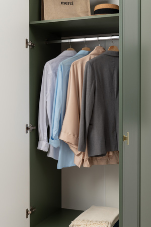 Шкаф двустворчатый Марион 16.340.02 дымчатый зеленый K521, олива шагрень AG 1050 ПВХ