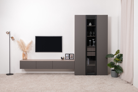 Гостиная Роквуд композиция 2 Эмили Блаш U9135, Графит мягкая шагрень 2998 ПВХ, закаленное тонированное стекло, собирается на любую сторону