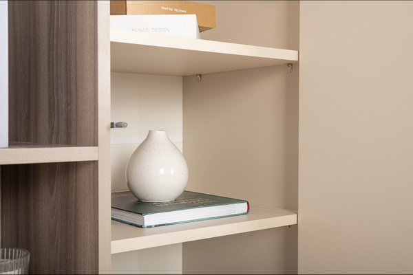 Комод Тайл 16.237 сатин 7045 SU, эмили блаш U9135, белый PE шагрень, собирается на любую сторону